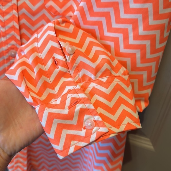 American Eagle Zig Zag Button Down - Picture 5 of 7